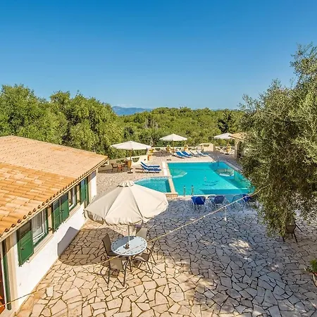 Olympia Paxos & * Gaios